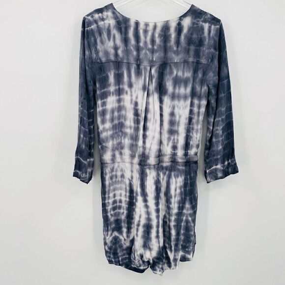 Anthropologie Cloth & Stone Size Small Gray & White Tie Dye 3/4 Sleeve Romper - Picture 8 of 10